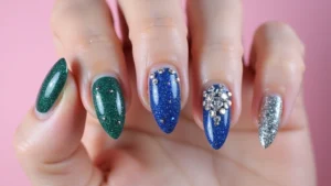 40 Rhinestone Nail Ideas for Dazzling Detail-Oriented Drama